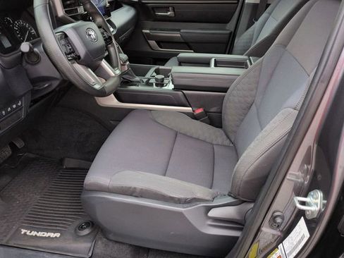 Used 2022 Toyota Tundra SR5 w/ Convenience Package image 14