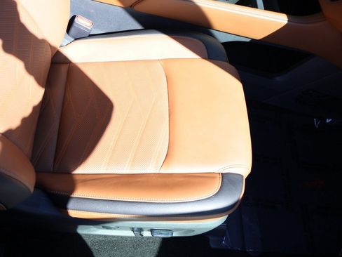 Used 2024 Nissan Pathfinder Platinum w/ Cargo Package image 37