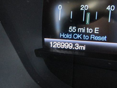 Used 2019 Ford Fusion SE image 6