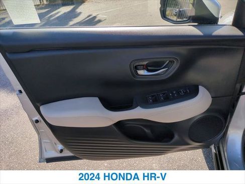 Used 2024 Honda HR-V LX image 12