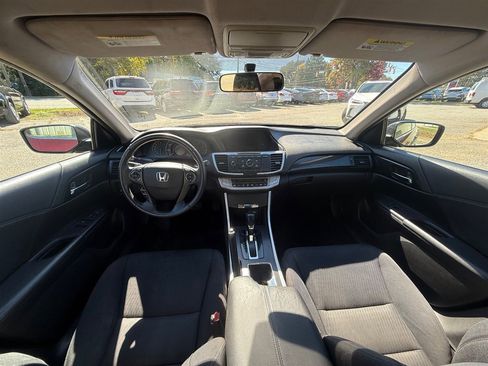 Used 2014 Honda Accord Sport image 9
