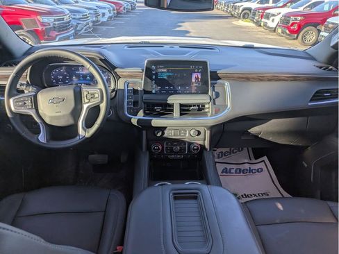 Used 2023 Chevrolet Tahoe Z71 w/ Luxury Package image 16