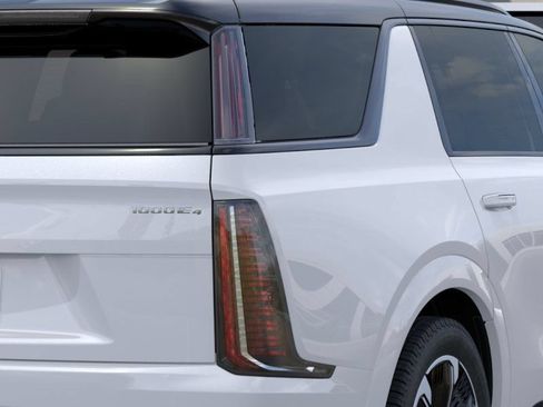 New 2026 Cadillac Escalade IQL Sport 1 w/ LPO, Floor Liner Package AWD/4WD image 11
