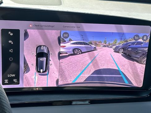 New 2027 Audi SQ6 e-tron Premium Plus AWD/4WD image 19