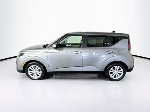 Certified 2023 Kia Soul LX FWD image 8