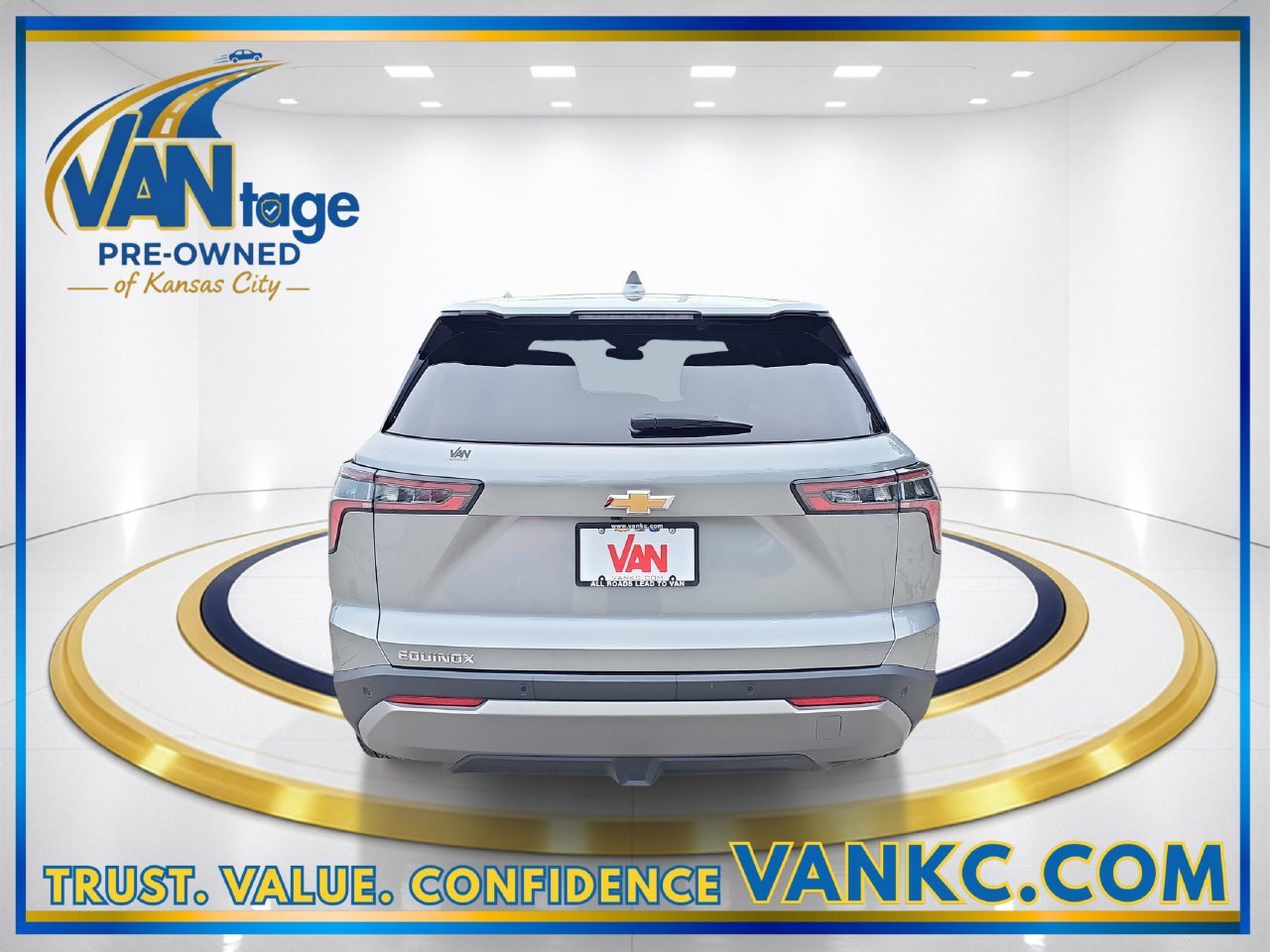 Used 2025 Chevrolet Equinox LT FWD image 7