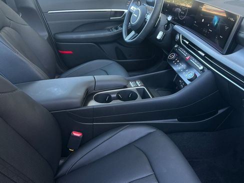 New 2025 Hyundai Sonata Limited image 15