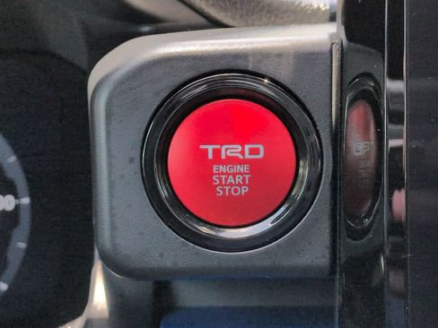 Used 2024 Toyota Tacoma TRD Sport RWD image 31