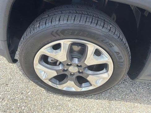 Used 2019 Jeep Compass Limited AWD/4WD image 10