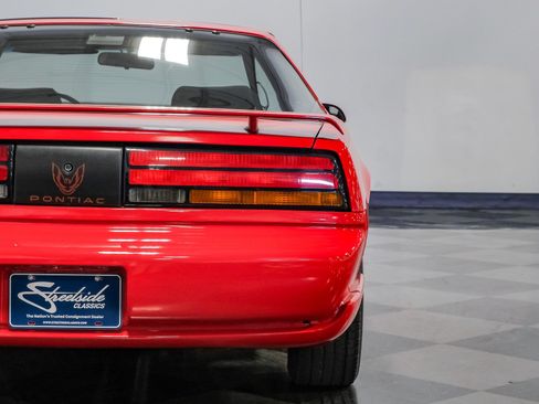 Used 1992 Pontiac Firebird Coupe RWD image 26
