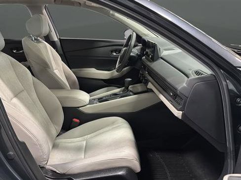 Used 2024 Honda Accord EX image 25