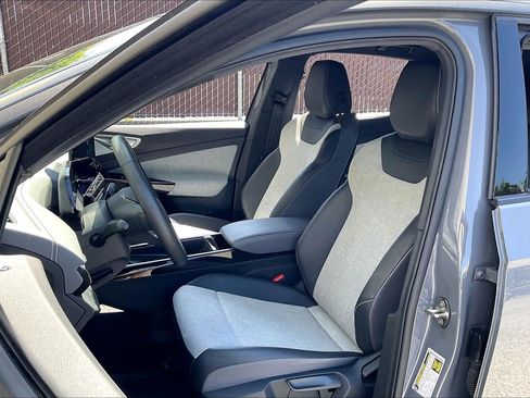 Certified 2023 Volkswagen ID.4 Pro RWD image 23