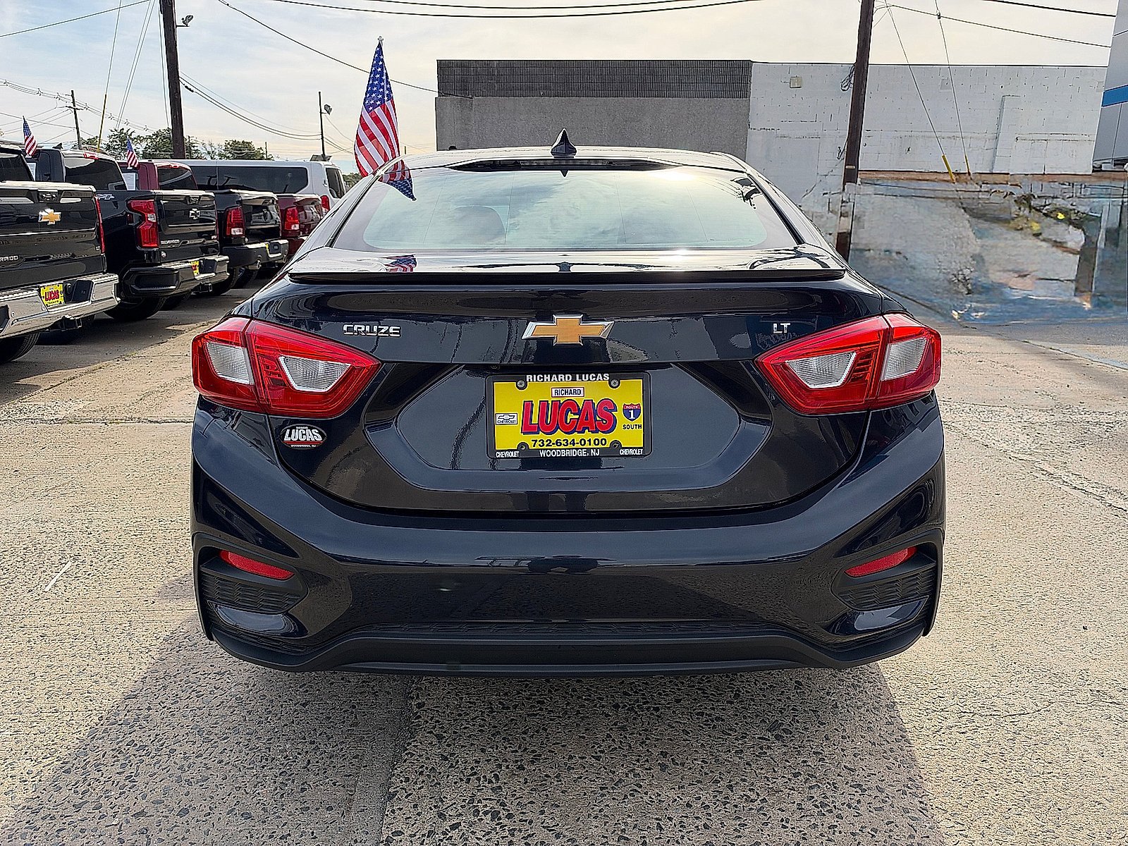 Used 2016 Chevrolet Cruze LT w/ Convenience Package FWD image 6