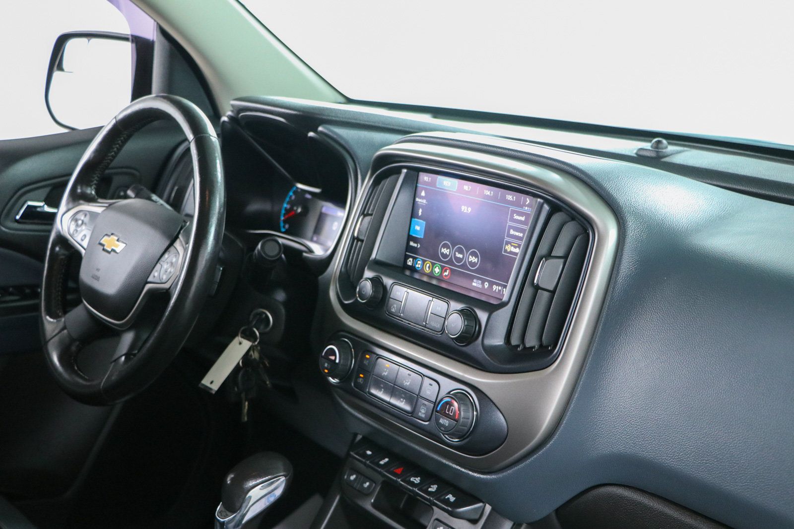 Used 2022 Chevrolet Colorado Z71 AWD/4WD image 26