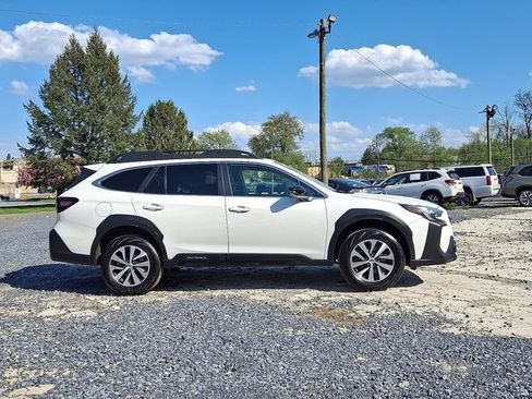 Certified 2025 Subaru Outback Premium w/ Popular Package #1A AWD/4WD image 11