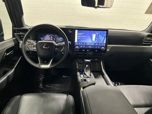 Used 2024 Lexus GX 550 w/ Accessory Package (Z1) AWD/4WD image 29