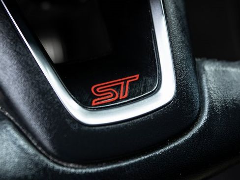 Used 2016 Ford Focus ST image 14