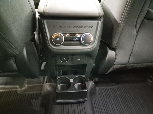 Certified 2025 Ford Explorer Active AWD/4WD image 20
