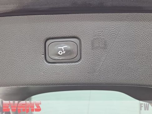 Used 2024 Ford Edge Titanium AWD/4WD image 30