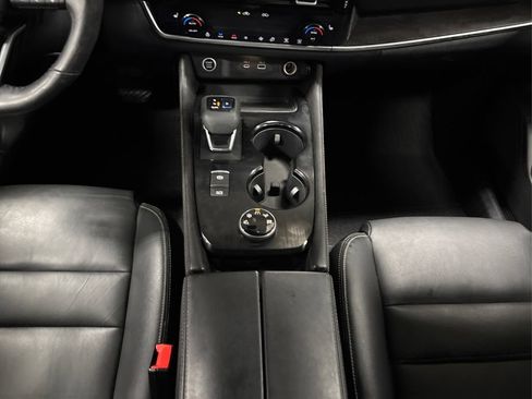 Used 2021 Nissan Rogue SL w/ Premium Package image 19