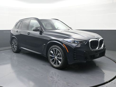 New 2026 BMW X5 M60i image 3