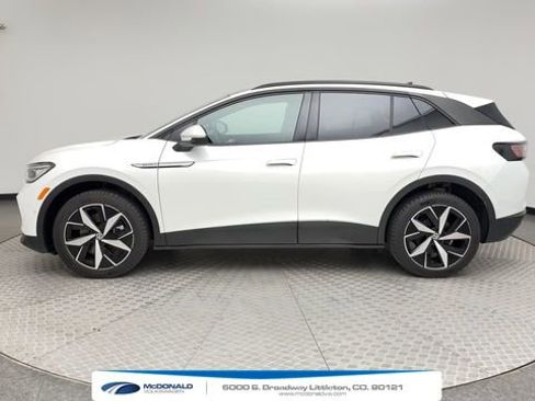 Used 2024 Volkswagen ID.4 Pro S AWD/4WD image 5