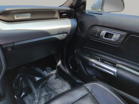 Used 2021 Ford Mustang Premium RWD image 20