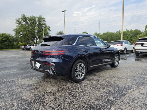 Used 2025 Genesis GV70 2.5T AWD/4WD image 5
