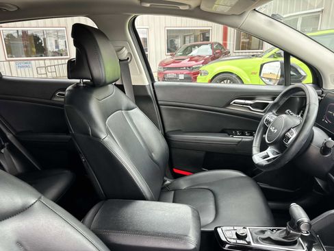 Used 2025 Kia Sportage EX w/ Premium Package FWD image 10