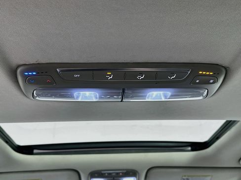 Used 2020 Kia Telluride S FWD image 29
