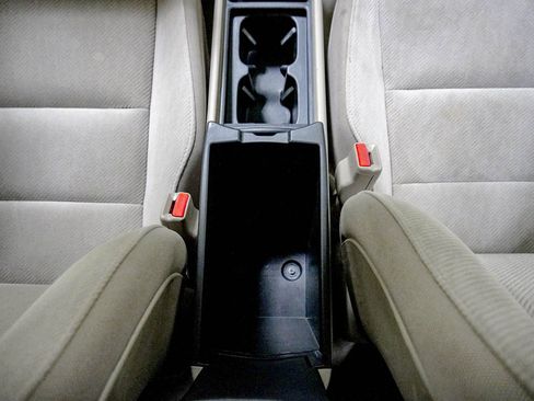 Used 2010 Honda Civic LX image 28