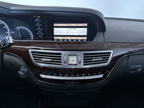 Used 2012 Mercedes-Benz S 550 4MATIC image 19