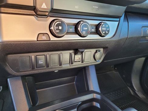 Used 2021 Toyota Tacoma SR w/ SR Convenience Package image 21