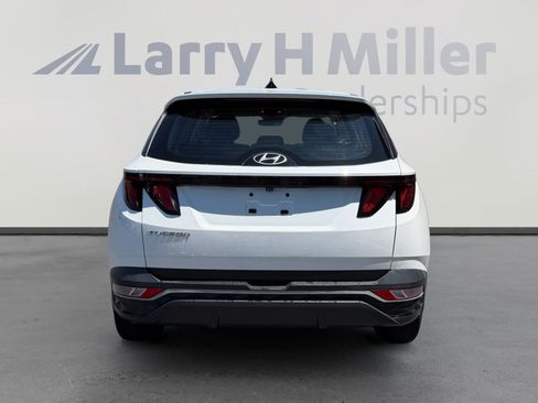 Used 2022 Hyundai Tucson SE FWD image 4