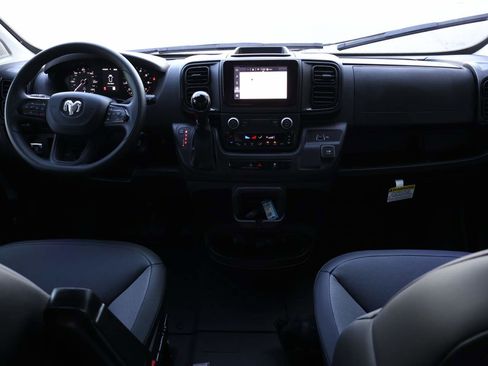 Used 2025 RAM ProMaster 2500 w/ Convenience Group image 12