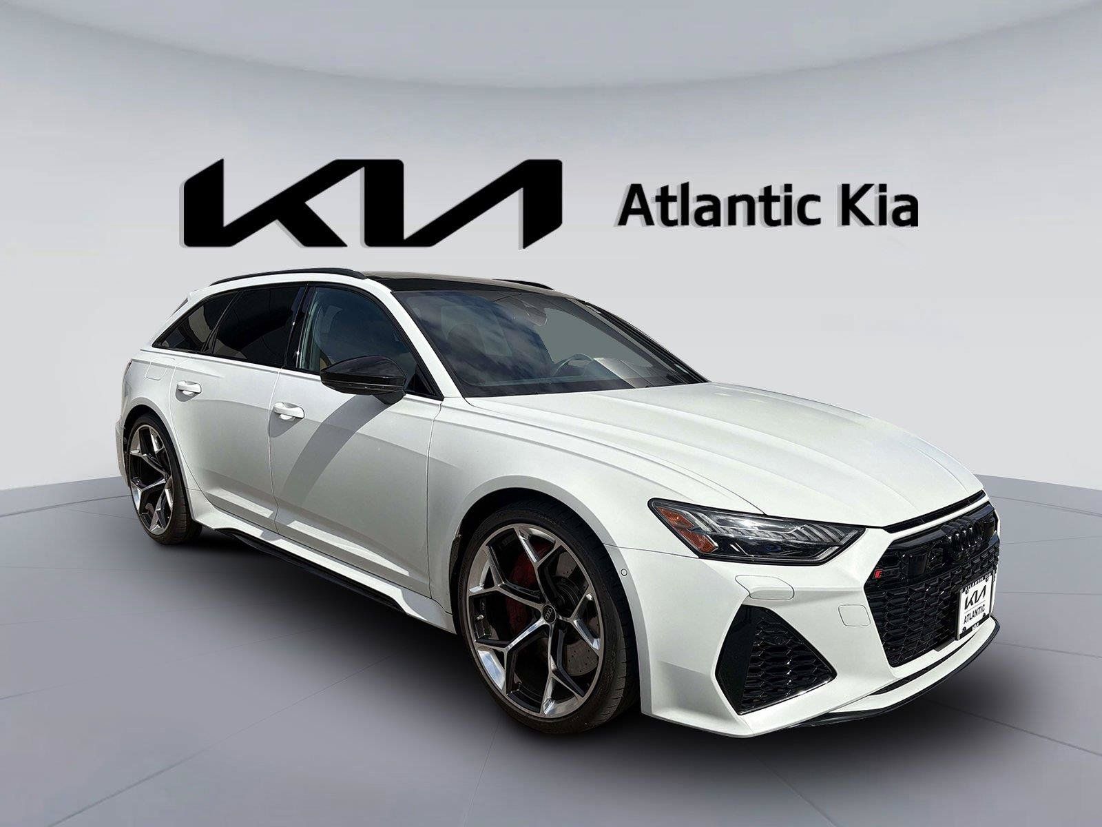 Used 2024 Audi RS 6 performance AWD/4WD image 4