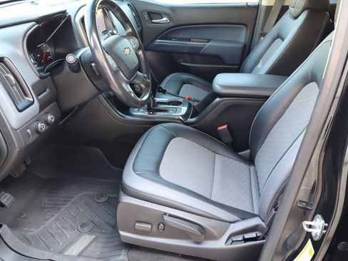 Used 2017 Chevrolet Colorado Z71 w/ Z71 Midnight Edition AWD/4WD image 15