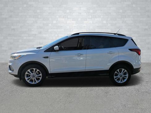 Used 2019 Ford Escape SEL image 8
