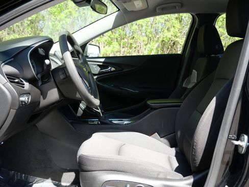 Used 2024 Chevrolet Malibu LT FWD image 13
