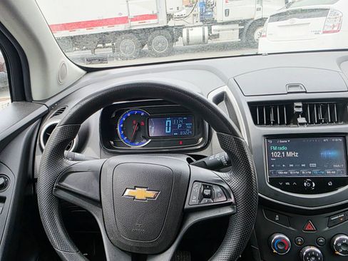 Used 2016 Chevrolet Trax LS AWD/4WD image 20