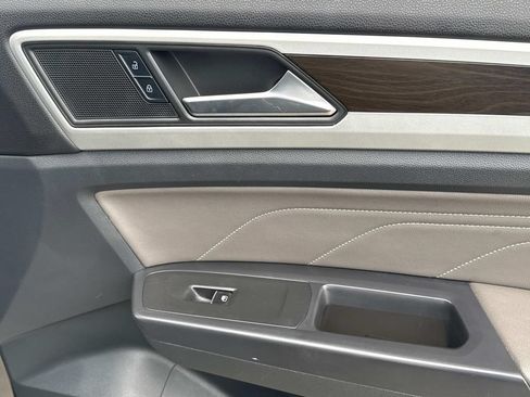 Used 2022 Volkswagen Atlas SE w/ Panoramic Sunroof Package FWD image 23