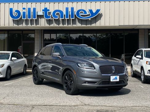 Used 2021 Lincoln Nautilus Reserve w/ Equipment Group 201A FWD image 2