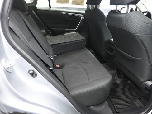 Used 2019 Toyota RAV4 LE w/ All Weather Liner Package image 23