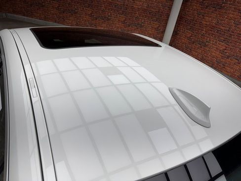 Used 2020 BMW 330i xDrive Sedan w/ Premium Package image 25