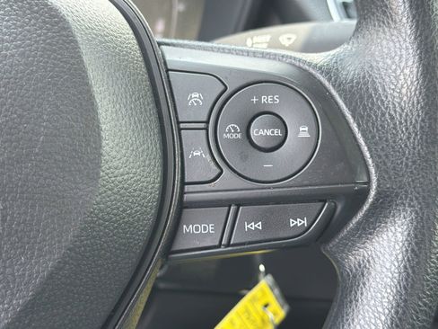 Used 2026 Toyota Corolla LE FWD image 12