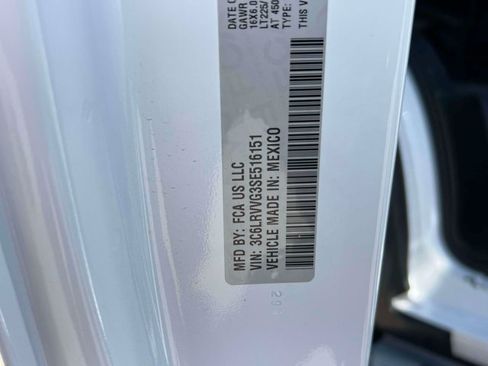 Used 2025 RAM ProMaster 2500 w/ U-Haul Equipment Group FWD image 29