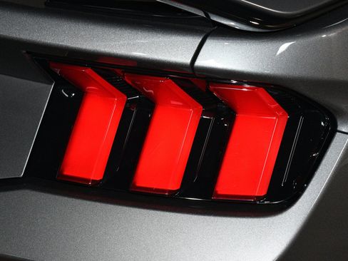 Used 2024 Ford Mustang Dark Horse RWD image 59