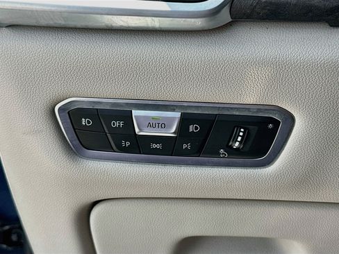 Used 2021 BMW X5 xDrive40i w/ M Sport Package AWD/4WD image 10