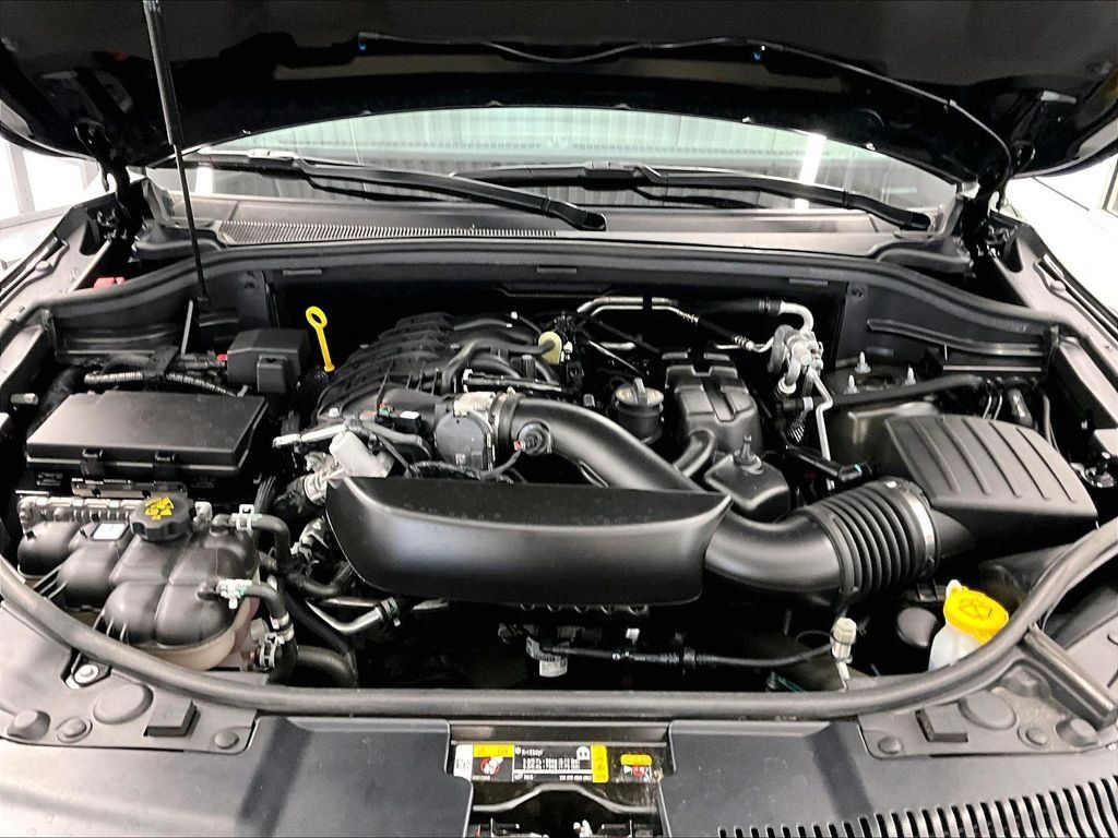 Used 2025 Dodge Durango GT AWD/4WD image 29