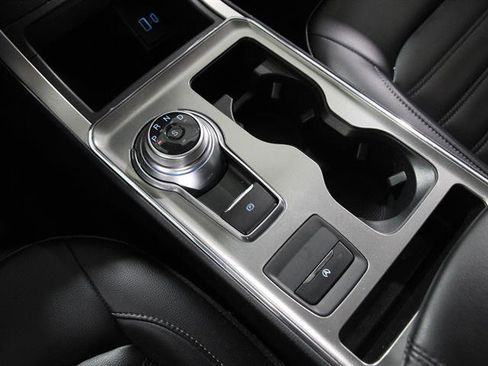 Certified 2022 Ford Edge SEL w/ Convenience Package image 16